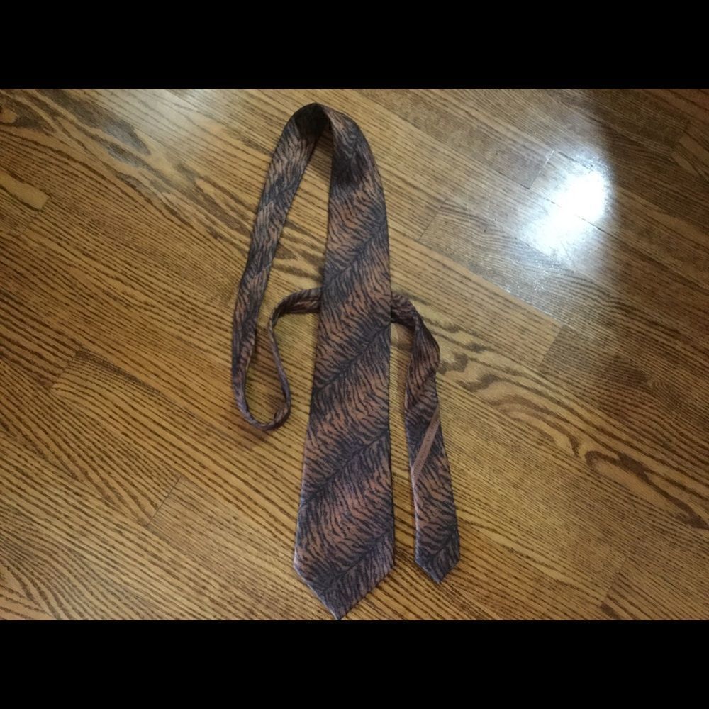 VALENTINO Silk Tie - Picture 1 of 5